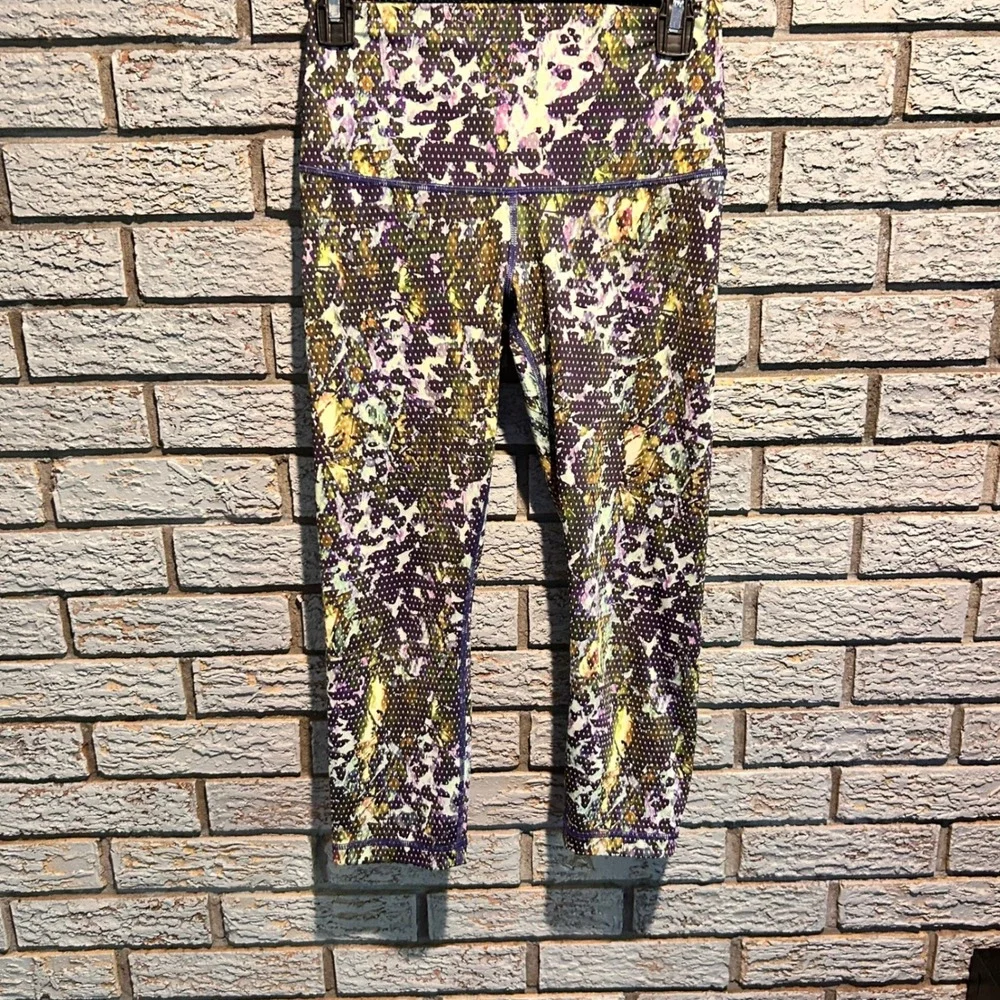 Lululemon High Rise Crop Leggings Purple Green Floral Dot Print Womens